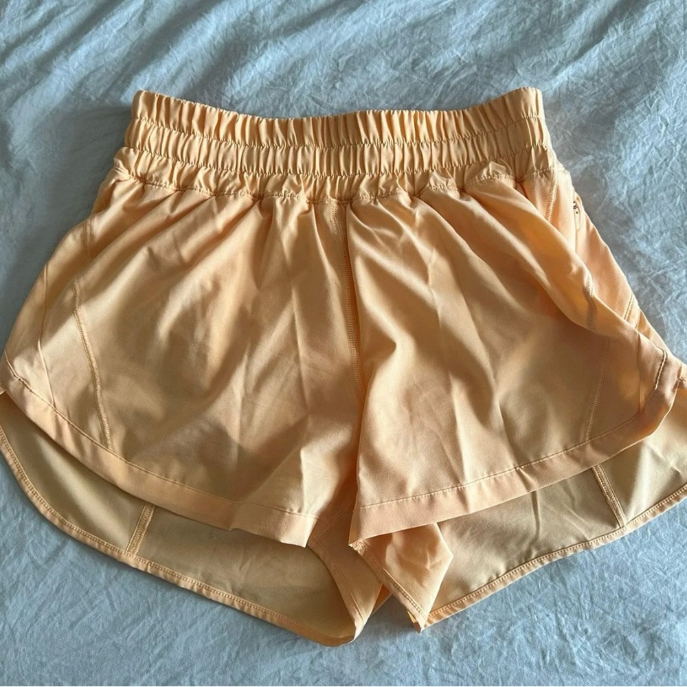 Lululemon Track That 3”  “Summer Glow”
